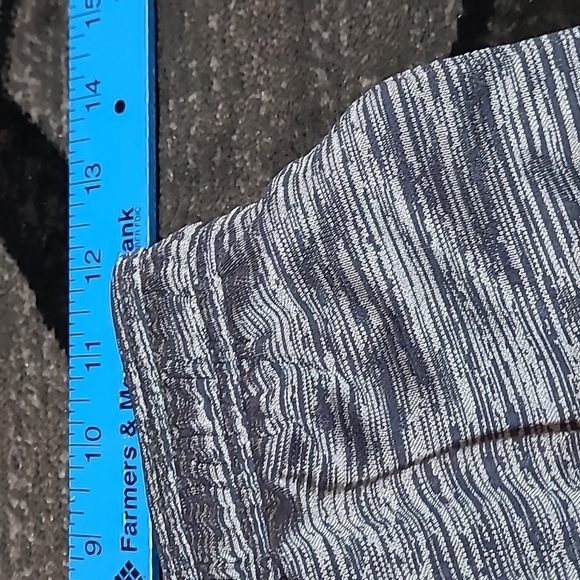 UNDER ARMOUR LOOSE HEATGEAR SHORTS PRICE FIRM - Picture 5 of 10